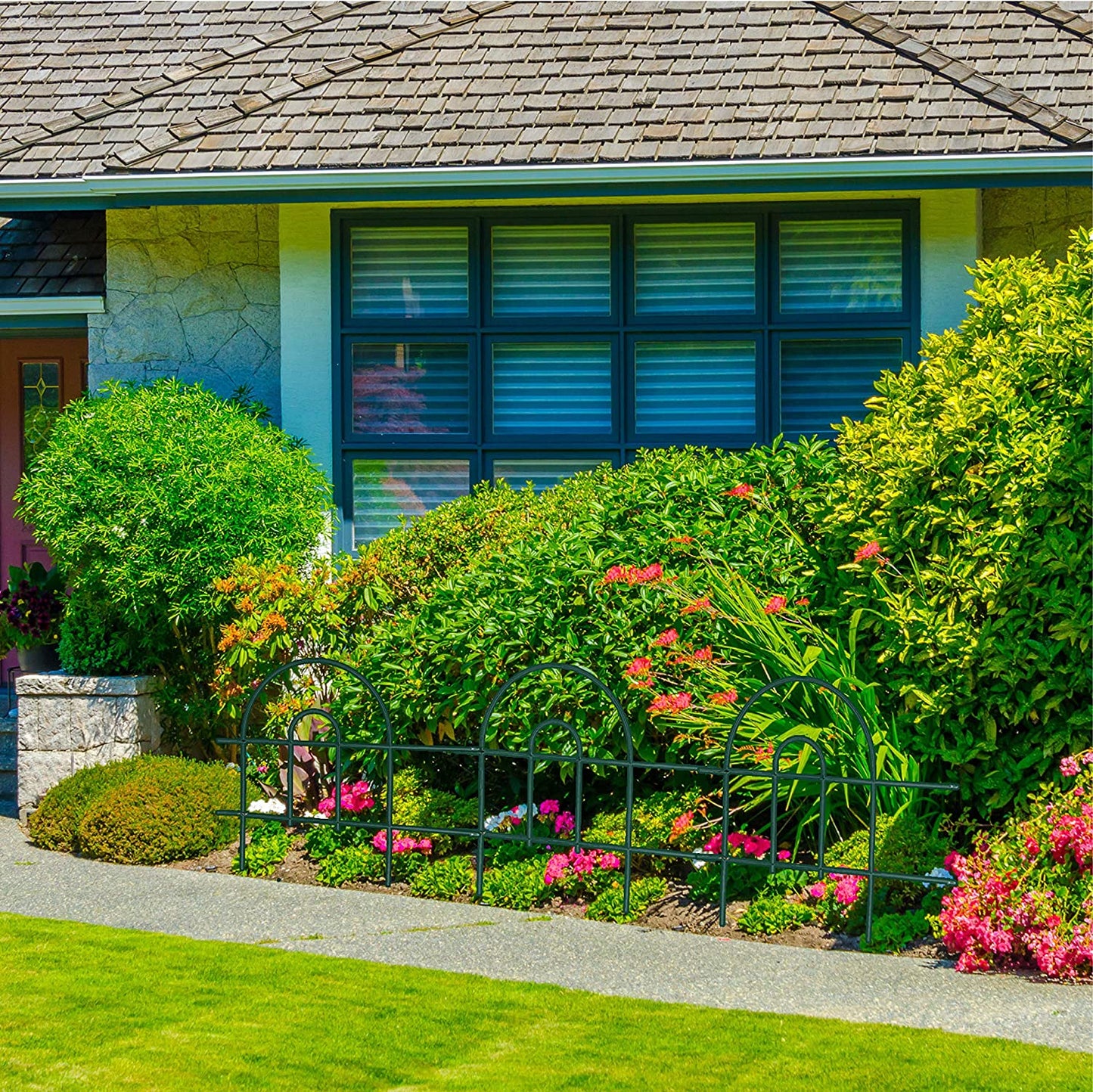 UMIEN Decorative Garden Fence 10 -Pack - 15.8 Ft Long 18 in High Rustproof Iron Garden Fencing, Animal Barrier, Wire Fence for Yard, Garden Border Edging Flower Fence, Outdoor Fences for Landscaping